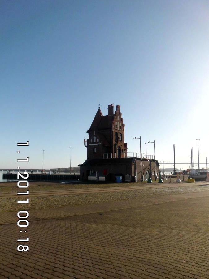 Altstadt Ferienwohnung Stralsund Mit Parkplatz Екстер'єр фото